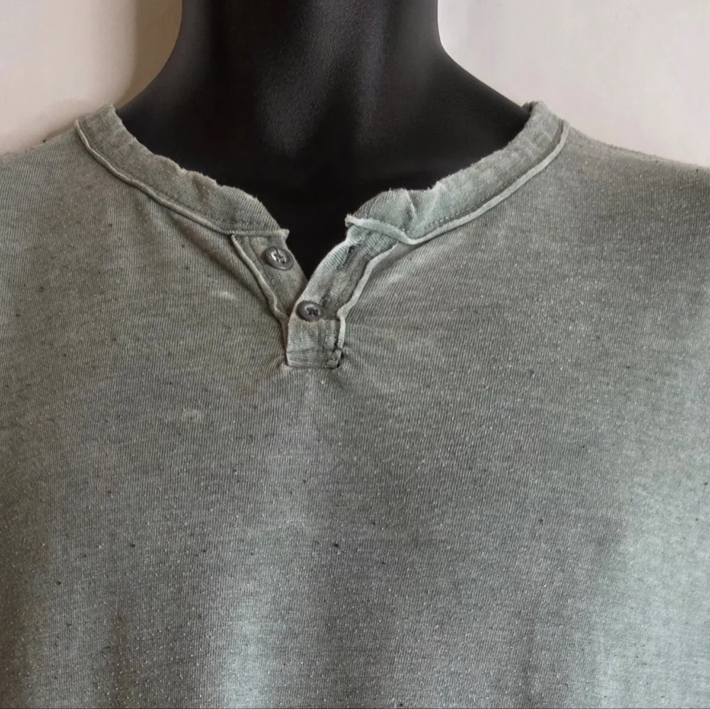 Lucky Brand Venice Burnout Men's Gray Henley T-Shirt Size Small 2684AE - Picture 3 of 10